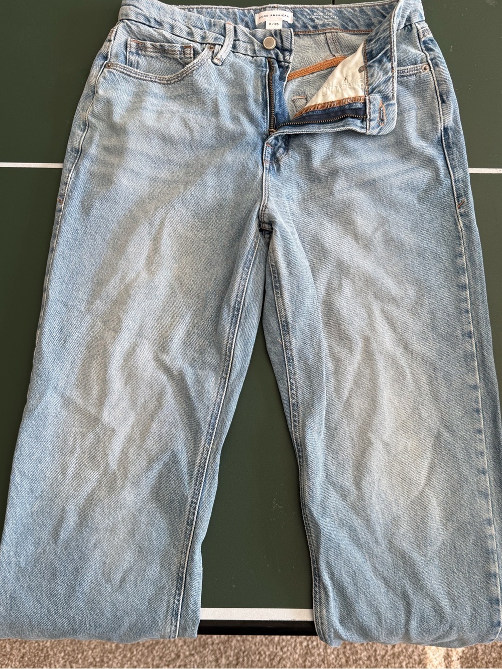 Good American Light Wash Straight Jeans